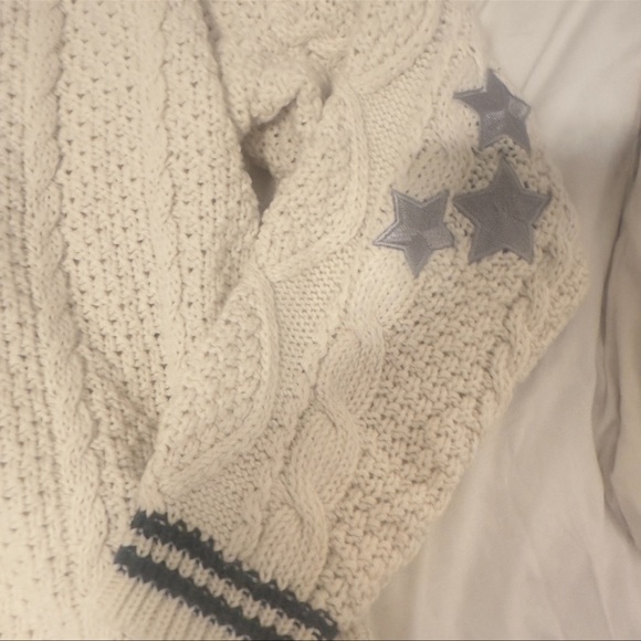 Taylor Swift Cardigan M/L 2024 Folklore Cardigan Size M/L New NWOT - Picture 6 of 9